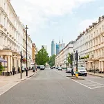 Charming Pimlico Home Close To The River Thames By Underthedoormat