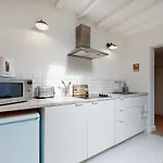 Spacious studio flat in Forest Gate