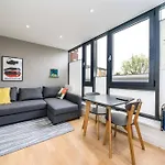 Modern 1 bedroom apartment in Hackney Wick