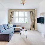 Marble Arch 2-Bedroom Apartment