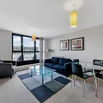 Cozycomfy Luxury Apartment