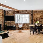 Newly Refurbished Warehouse Cnv 2Br Apt Bermondsey