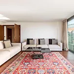 Beautiful 4 Bed Abode Near Imperial Wharf