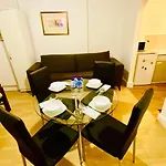 Tow Bedroom Apartment In Central London