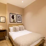 The Bayswater Gardens - Bright 3Bdr Home