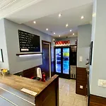 Crestfield Hotel