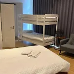 Sleep 6 Piccadilly Grand In London Vr5