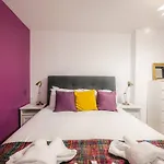 Pass The Keys Modern 2-Bed Apartment With Private Balcony, Near Dalston Junction Station - Ideal Urban Retreat!