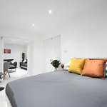Superb Garden Apartment