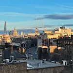 Quirky&Modern Clerkenwell Apartment