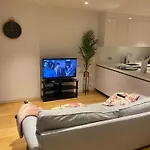 Cosy Long Term Apartment