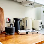 Location Trafalgar Square 1 Bedr, 3 Beds, Sleeps 6