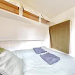 Executive Houseboat In Little Venice
