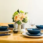 Greenwich Holiday Home