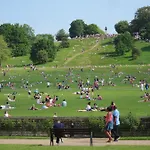 Greenwich Holiday Home