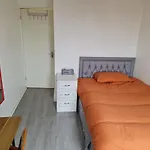 Room For Rent In Brixton