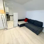 Flat C Earlsfield