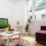 2 Bedroom Flat In Pimlico & Westminster