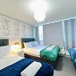 Paddington 3 Bedroom Apartment