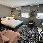 No. 30 Knightsbridge