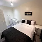 Flat In Wandsworth