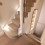 Sunny In Chelsea - Luxurious 3 Bedroom Chelsea Home