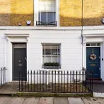 Sunny In Chelsea - Luxurious 3 Bedroom Chelsea Home