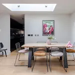 The Instagood Apartment - Covent Garden - By Frankie Says