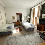 Cosy Central London Apartment 002