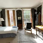 Cosy Central London Apartment 002