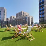 Home-Like Comfort At The Robinson In London