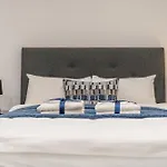 Luxury Eaton Mews House In London