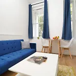 Quaint Flat By Hampstead Heath