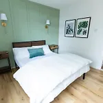 Grace House - 15 Minutes To Central London