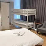 Sleep 6 Piccadilly Grand In London Vr5