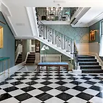 No. 30 Knightsbridge