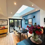 Townhouse By Notting Hill - Sleeps5 Petsok Tv Wifi