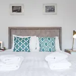 Stylish Paddington Flat -Modern And Spacious
