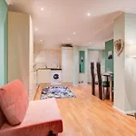Hyde Park Beautiful Family Apartment