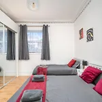 Cozy & Comfy Woodgreen Station Apartment Sleeps 6