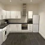 Aldgate East 2 Bedroom Flat