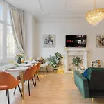 Chic Apartment In Hyde Park