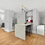 Spacious Apartment in Marylebone