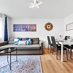 City Centre Fbs Spacious Flat