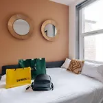 Modern And Spacious Duplex In Earls Court