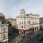 Piccadilly Circus Sleep 6 Central London Vr14