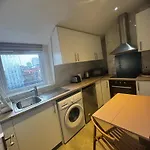 Comfortable Family Apartment Near Central London