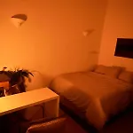 Cosy Private Room With Shared Bathroom Facilities