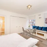 Sg, Boutique Mayfair Central London Apartment