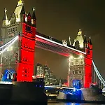 Tower Bridge Shad Thames Chiq Gated Parking